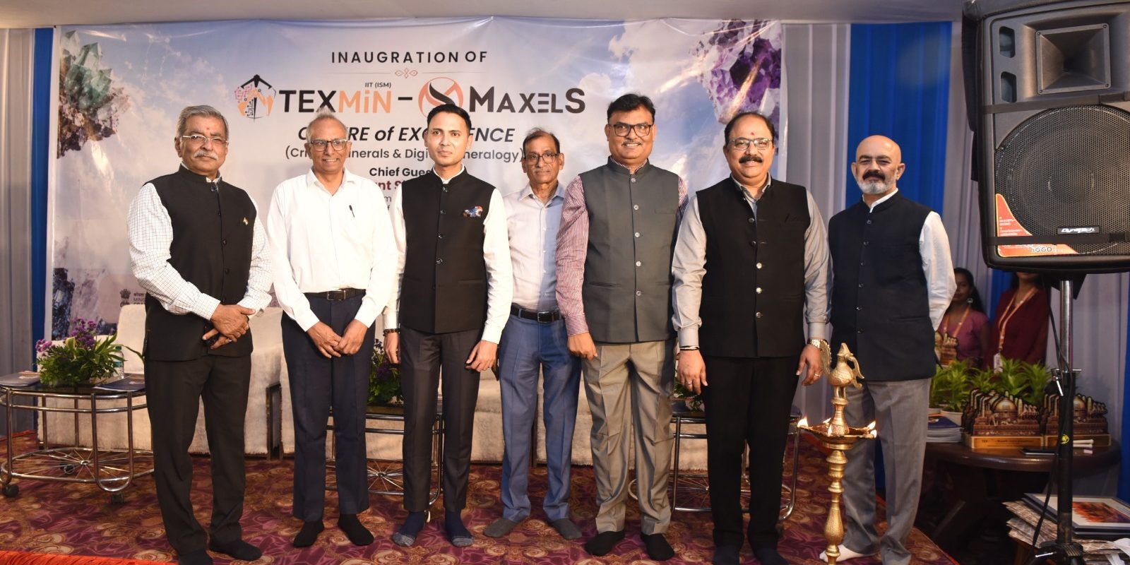 Group Photograph — Distinguished dignitaries, guests, and TEXMiN–MaxelS representatives pose together on stage during the inauguration of the TEXMiN–MaxelS Centre of Excellence for Critical Minerals & Digital Mineralogy.